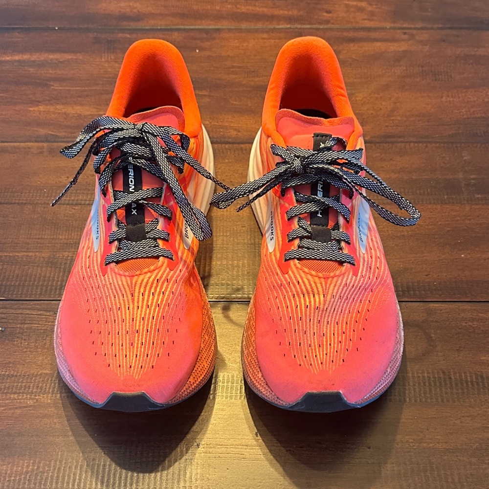 Brooks Hyperion Max women’s size 9.5